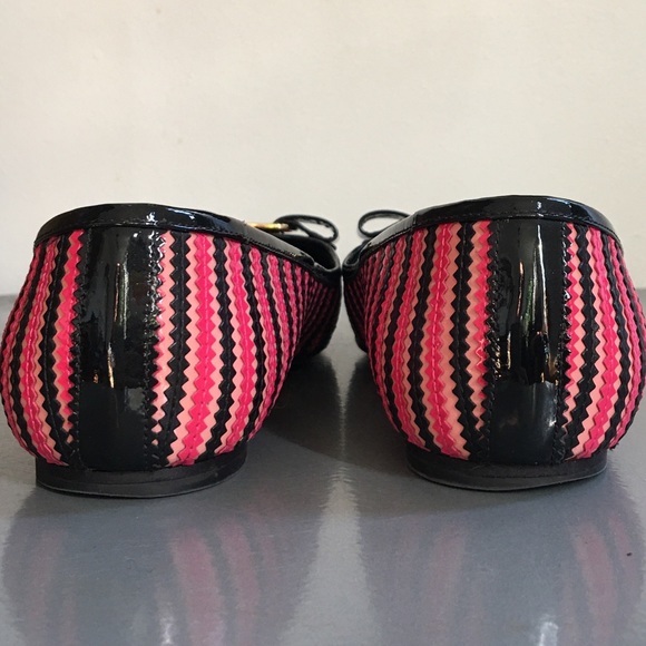 SOLD Varina Zigzag Ballerina Flats - Picture 7 of 9